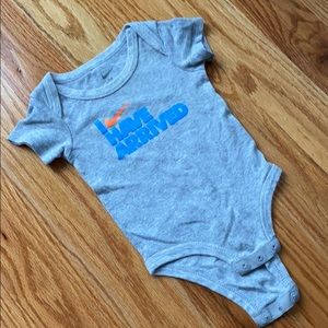 5/$20 Short sleeve onesie